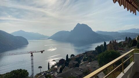 LUGANO - RUVIGLIANA
Appartamento 5.5 locali vista lago