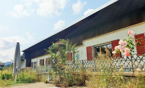Rental house composed of 2 apartments - plot of 798 m2