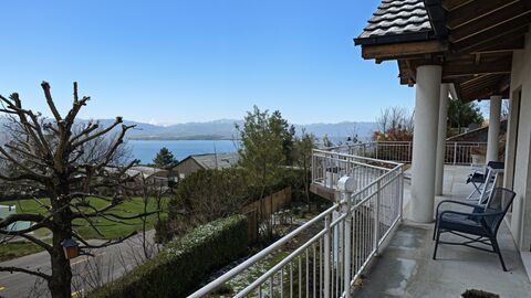 Einzigartiges 6.5-Zimmer-Einfamilienhaus mit traumhaftem Seeblick