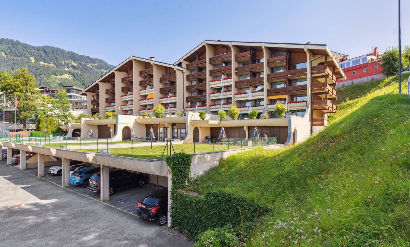 Splendid renovated double apartment with indoor pool