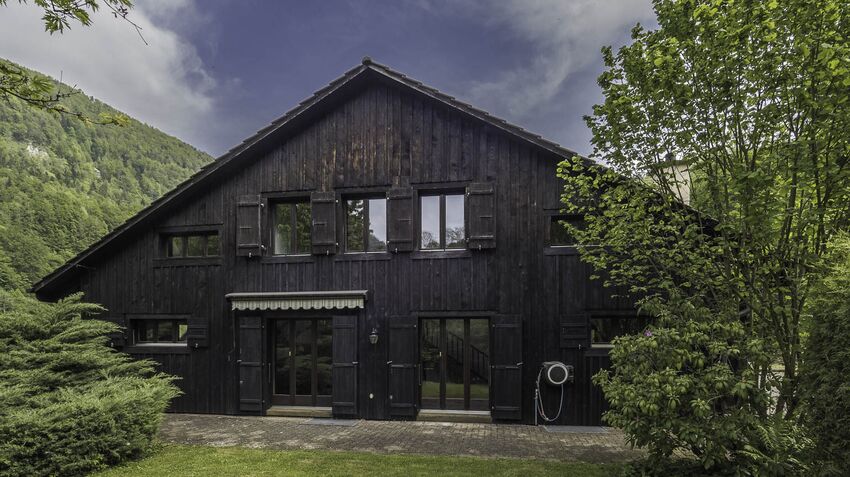 Angebautes Haus
