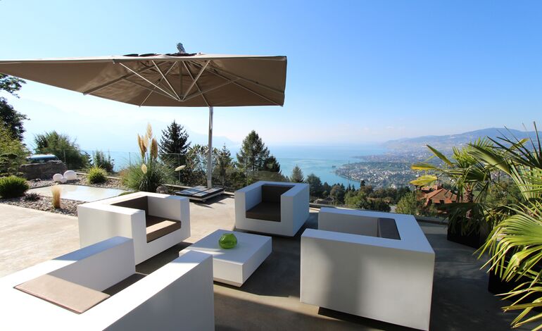 Villa contemporaine jouissant d'un panorama époustouflant