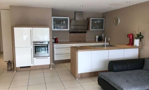 Beautiful apartment of 5.5 rooms - 110 m2 with garden