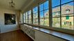 Stilvolle, lichtdurchflutete Villa mit Garten, Pool und Poolhaus
