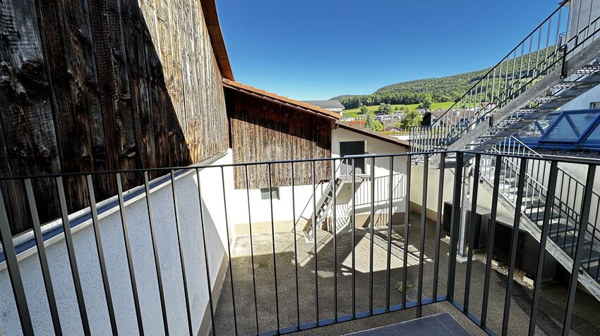 Apartment front & rear view