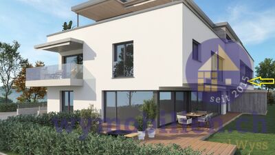 Balkon 2.5 Wohnung (gelber Pfeil) 