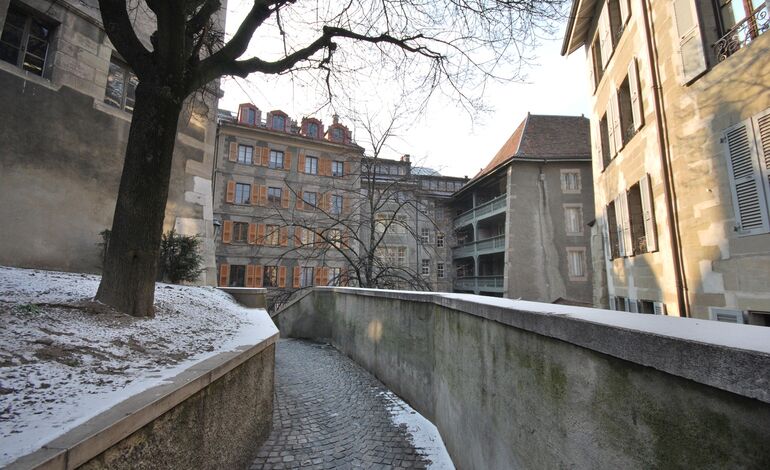 Pied-à-terre bénéficiant d'un emplacement prestigieux !
