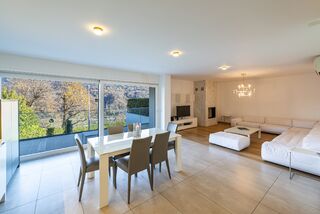 Residenza Aurea: spacious 6.5-room apartment