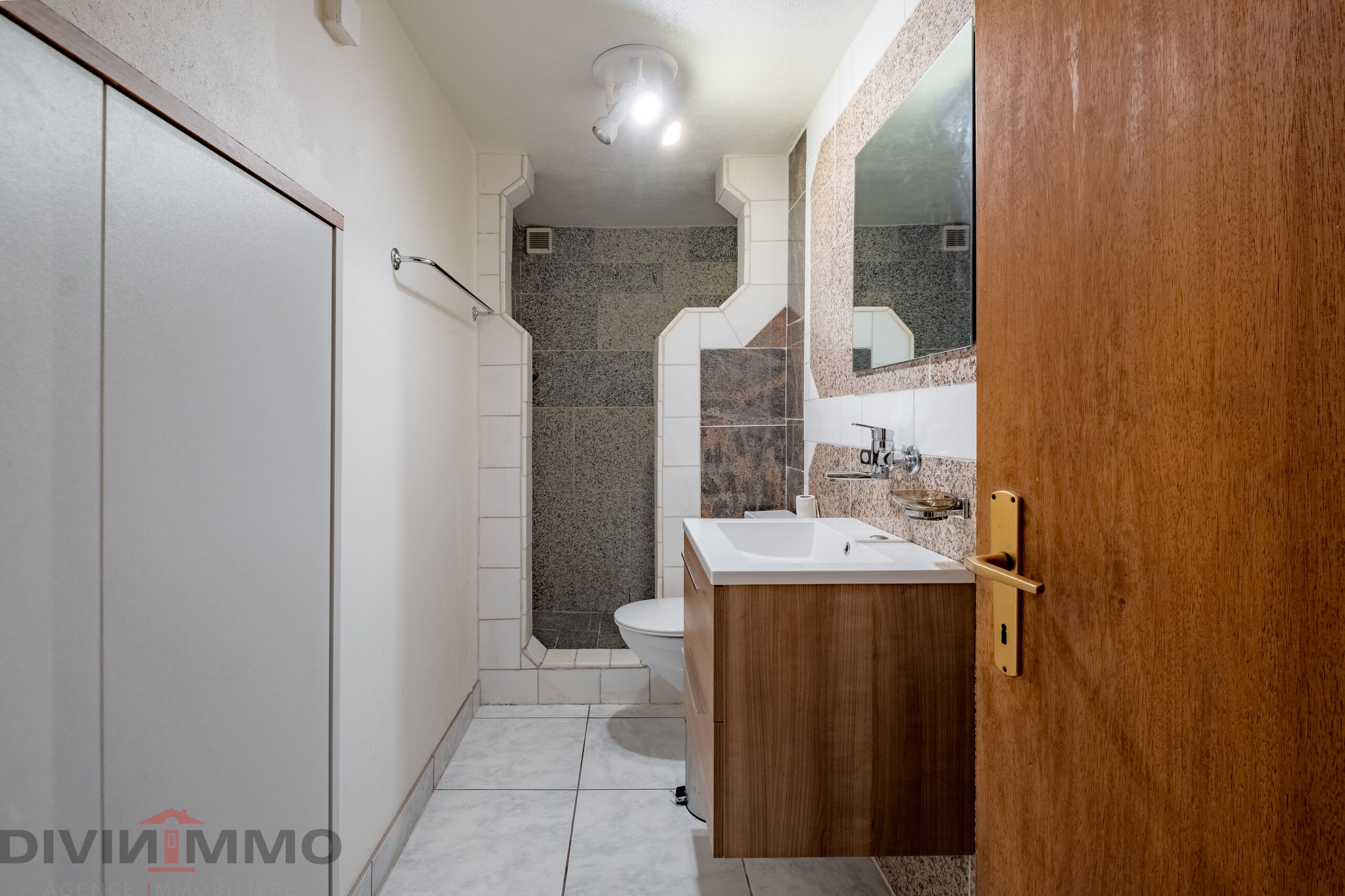 salle de bains studio