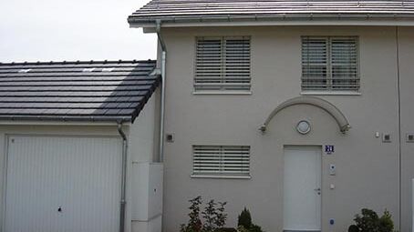 Charmante villa d'angle de 6,5 pièces avec jardin