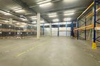 Entrepôt/Halle d'env. 620 m², quai de chargement avec rampe élévatrice