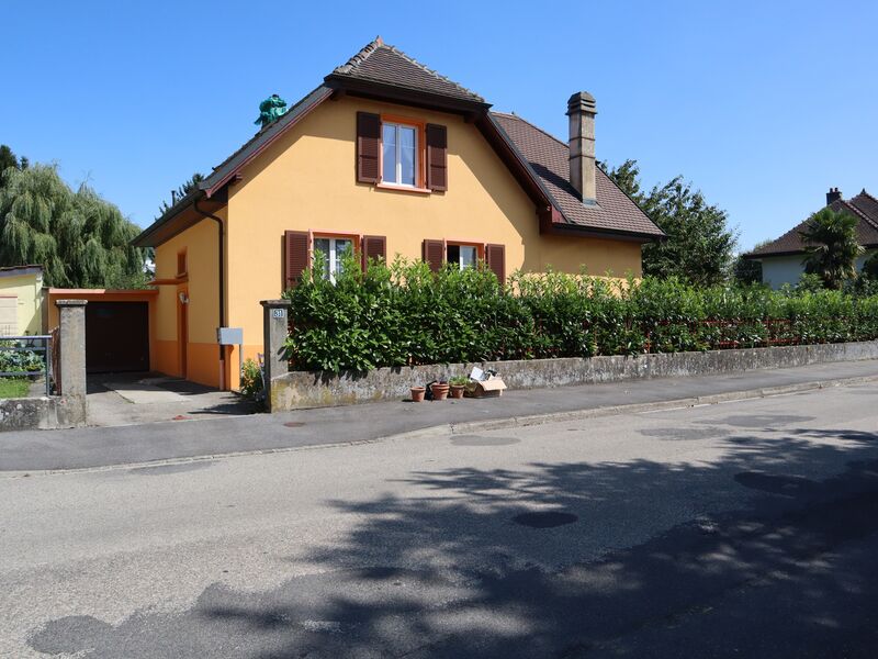 A vendre villa de 5.5 pièces quartier tranquille Yverdon-les-Bains