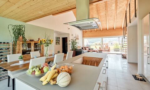 Moderne 5.5-Zi.-Duplex-Dachwohnung mit Terrasse