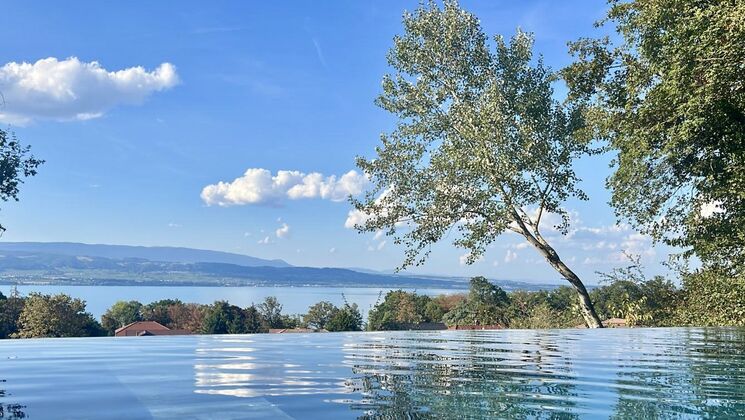 Magnifique villa à Yvoire, vue imprenable sur le lac Léman