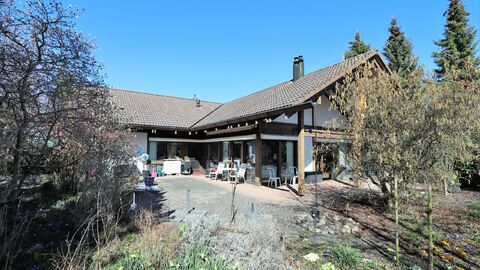 A vendre à Cormondes:
Maison HUF avec un espace de vie unique