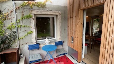 Studio meublé 47 m² dans maison familiale, cadre calme et verdoyant Studio meublé 47 m² dans maison familiale, cadre calme et verdoyant