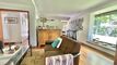 Maison de plain-pied, piscine, cachet, 5 ch et beau jardin