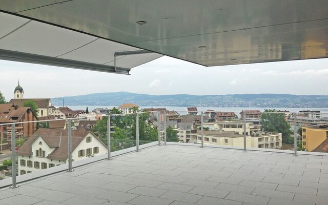 Noble penthouse apartment with a nice view and extension possibilities