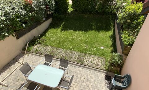 Villa 3 chambres, 3 SdB, jardin, dans résidence piscine - prox. Genève