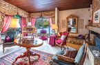 Schöne Bungalow-Villa mit wunderbarem Pool und herrlichem Garten