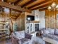 Cadre de vie bucolique pour ce chalet avec parcelle constructible