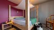 Attic flat CH-1820 Veytaux
