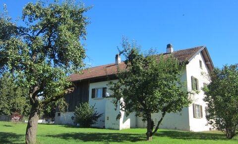 2 apartments house on 1428 m2