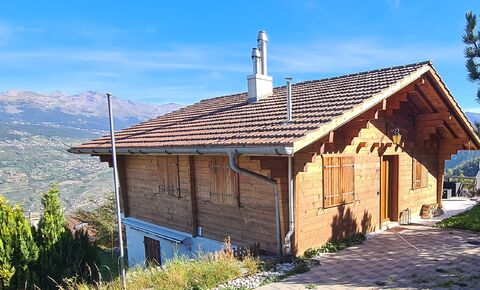 Demi chalet rénové avec goût, partie supérieure