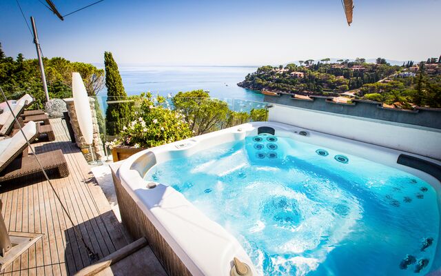 Romantic villa in excellent location