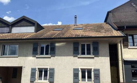 Rental house with 2 apartments 2.5 and 6.5 pc duplex