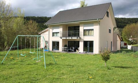Family house composed of 6.5 rooms - 172 m2