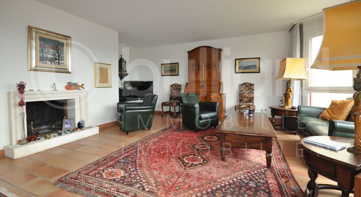 Appartement de 5 pièces au 2e étage "Résidence La Méridienne"