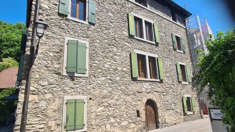 Appartement de 4,5 pièces au 2ème étage à louer à Bex