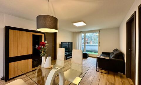 Top-moderne Wohnung mit Balkon – möbliert & zentral