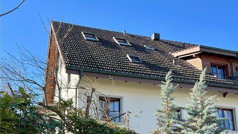 NAH-ZENTRAL-MITTENDRIN
4 ½ Zi-Maisonettwohnung in Wohlen