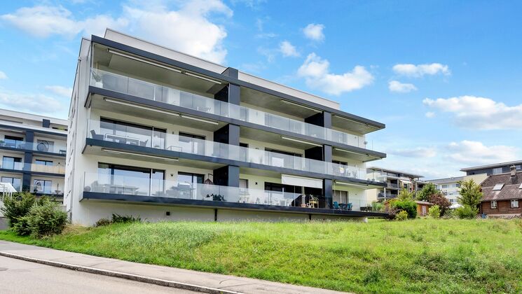Stilvolle 4.5- Zimmer Wohnung in Schliern bei Köniz