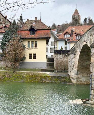 Wohnung CH-1700 Fribourg, Place Petit-St-Jean 13a