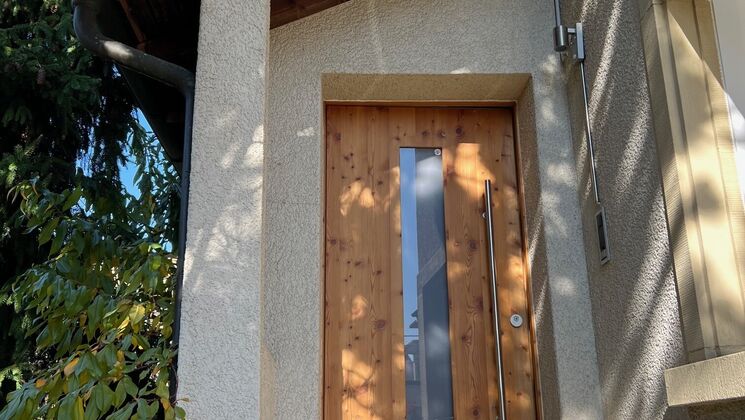 Vor Zürich - freistehendes 6 ½ Zimmer EFH an ruhiger Lage in Schlieren