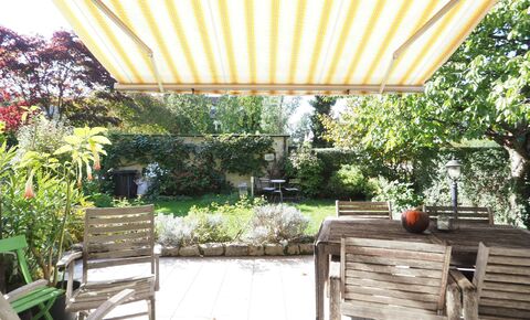 Idyllic garden apartment with study