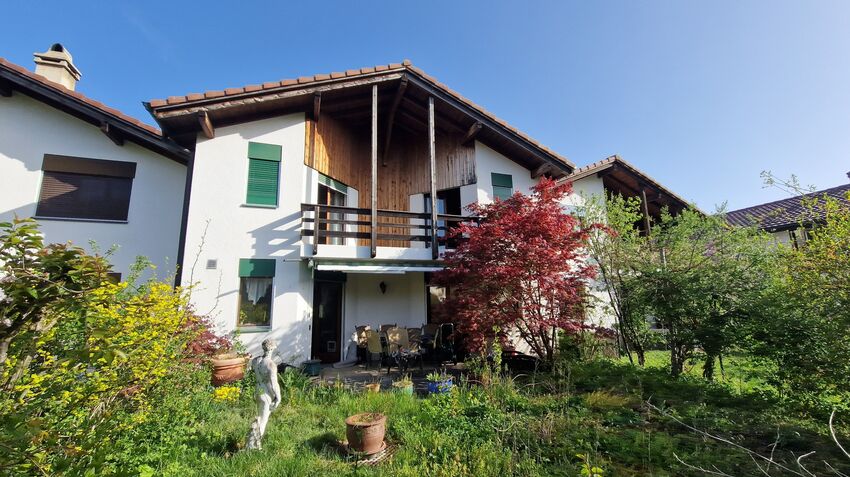 Attached house
