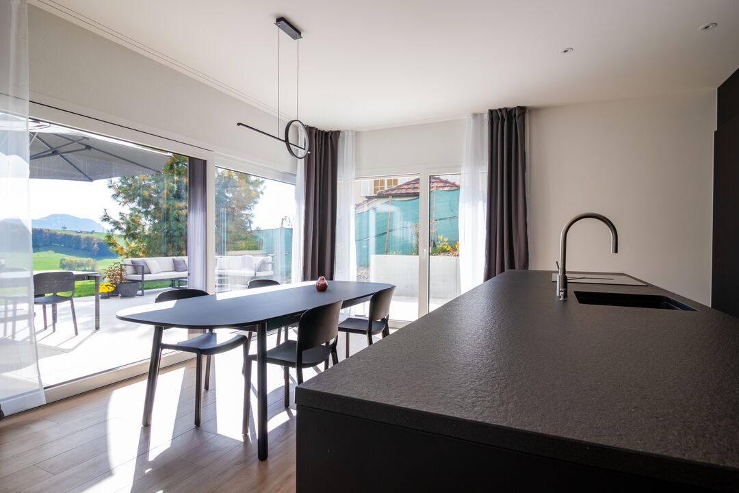 Projet immobilier aux Fiaugères avec 2 maisons construites, la cuisine