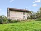 Magnifique cadre bucolique pour cette ferme à rénover
