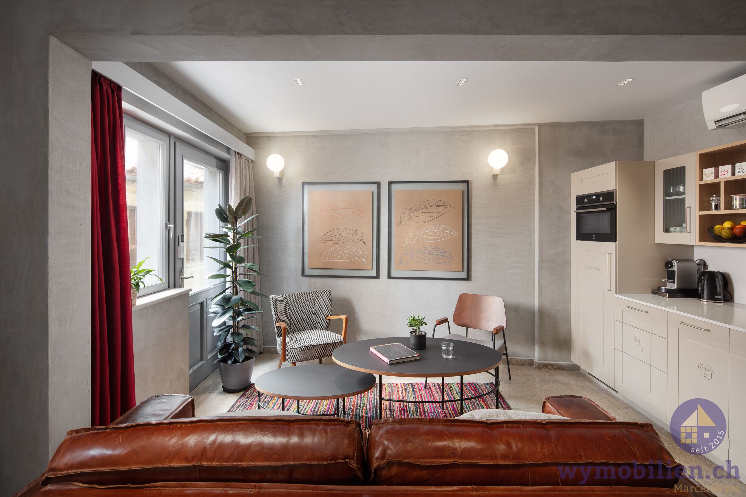 Mirakul Salon mit Küche und Lounge für gemütliche Stunden