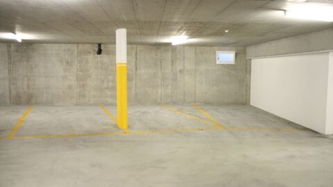 Tiefgaragenplätze zu vermieten – Sonnenhofstrasse 14, 8853 Lachen