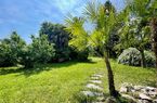 Spaziosa villa unifamiliare molto soleggiata, con grande terreno