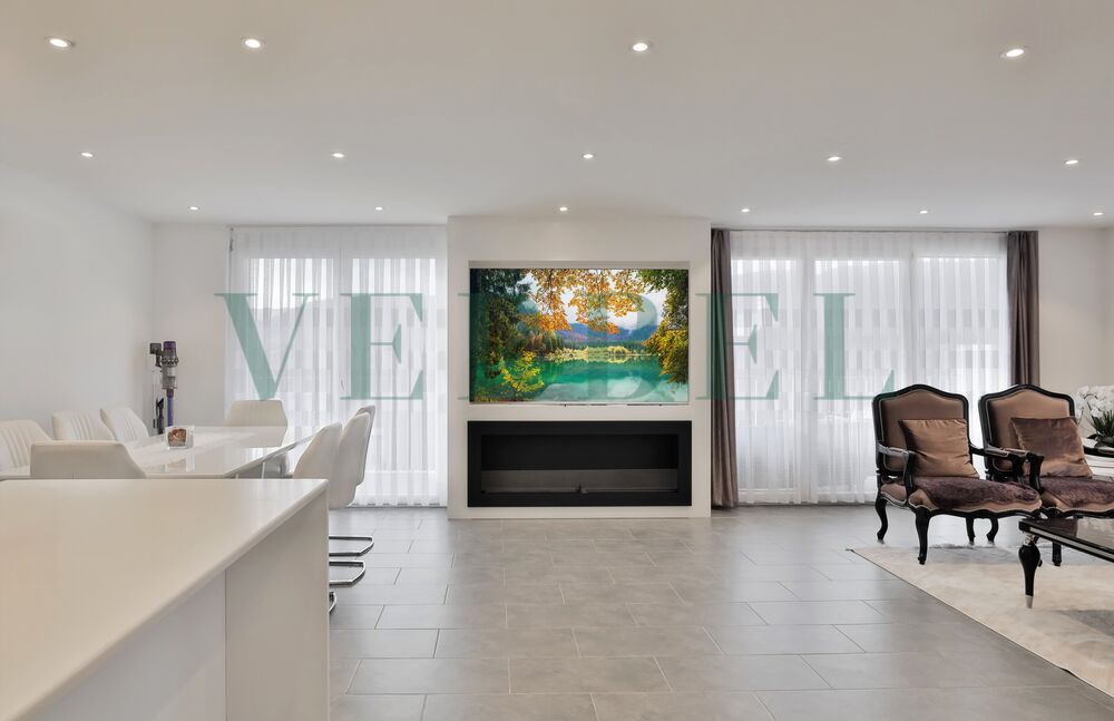 BRIGHT AND SPACIOUS 4.5 ROOM FLAT IN A QUIET AREA