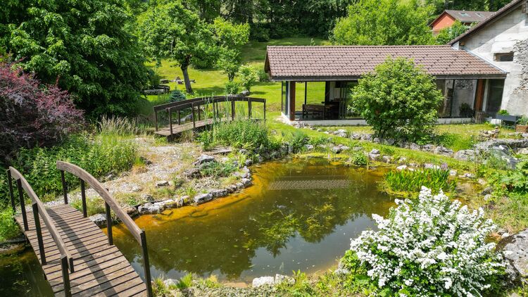 Sanierungsbedürftiges Bauernhaus CH-2058 Le Pâquier NE