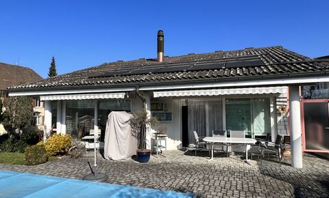 Einfamilienhaus mit Pool