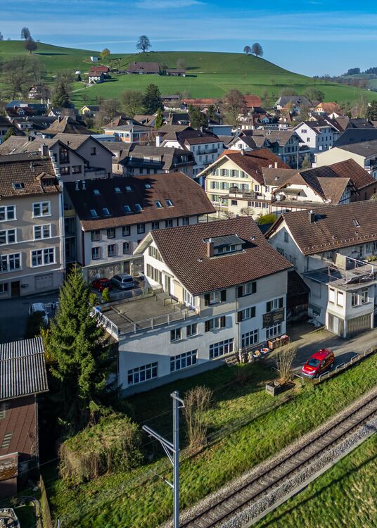 Charmantes Wohn- und Geschäftshaus