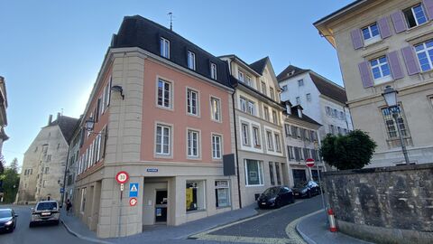 Appartements pleins centre ville avec ascenseur.